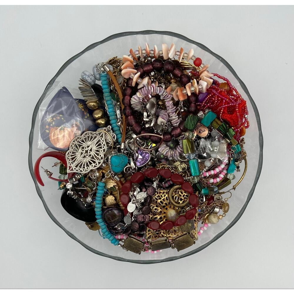 Jewelry Junk Lot Crafts Wearable Broken Junk Drawer Vintage To Modern  3.08 LBS